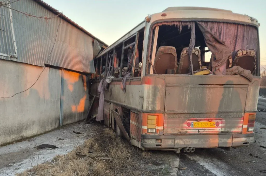 У Тернівці влучання в шахтний автобус, є загиблі