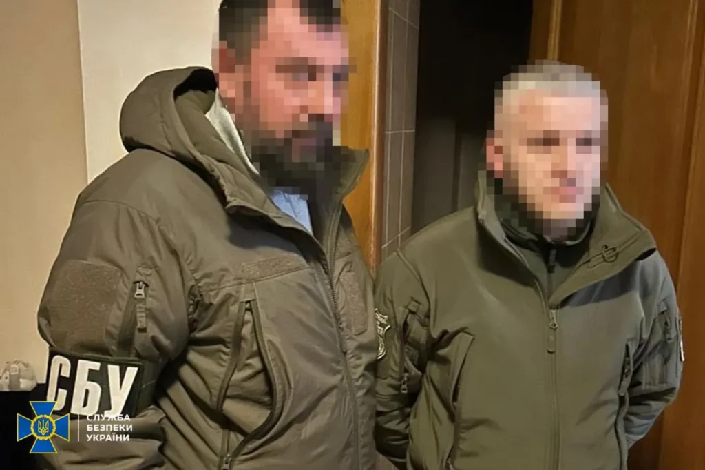 Павлоградець «допомагав» військовим ставати дезертирами за гроші