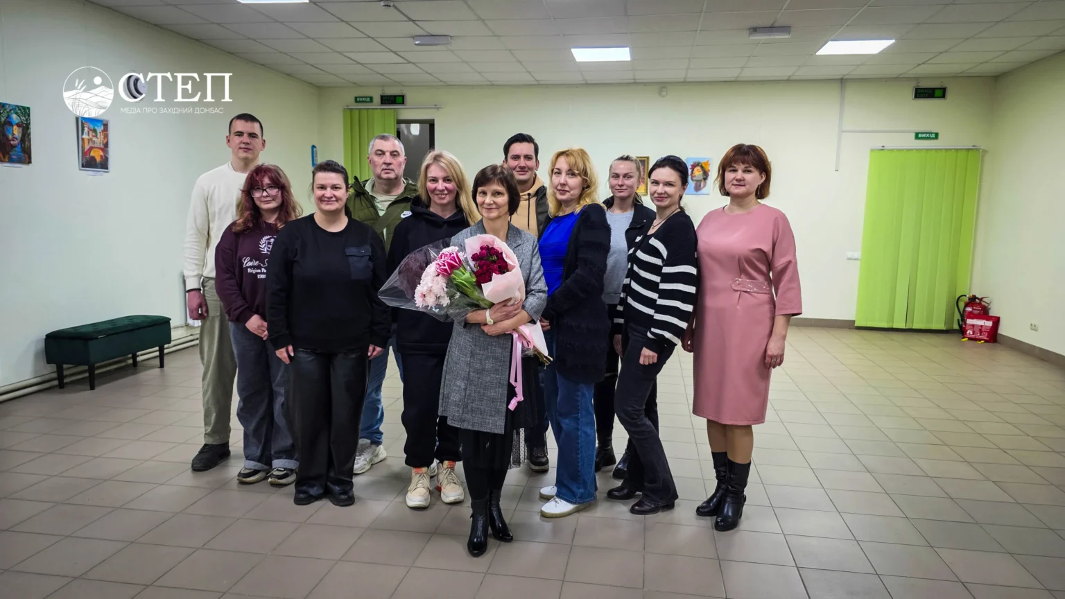 Пейзажі, котики і трохи надії: нова виставка у Павлограді (ВІДЕО)