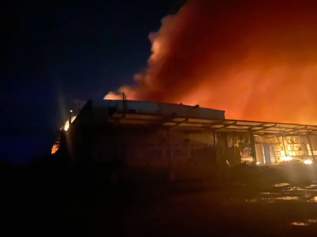 У Павлограді дрони влучили по складу снеків