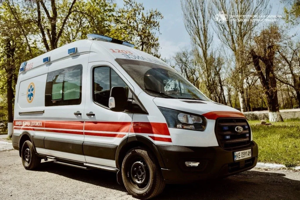 Після атаки на Павлоград двоє постраждалих залишаються у важкому стані