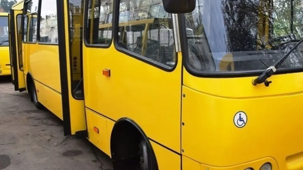В одній із прифронтових громад Дніпропетровщини скасували соціальні автобуси