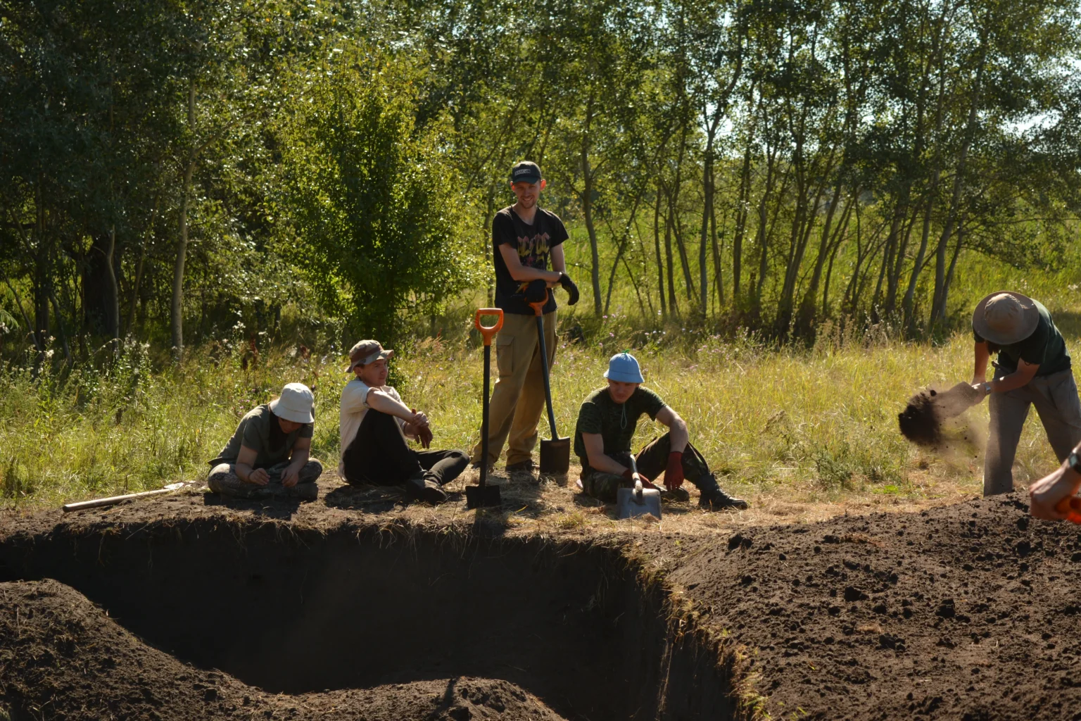 Розкопки на Дніпропетровщині: археологи знайшли знаряддя праці, старші за єгипетські піраміди та артефакти неоліту та бронзової доби