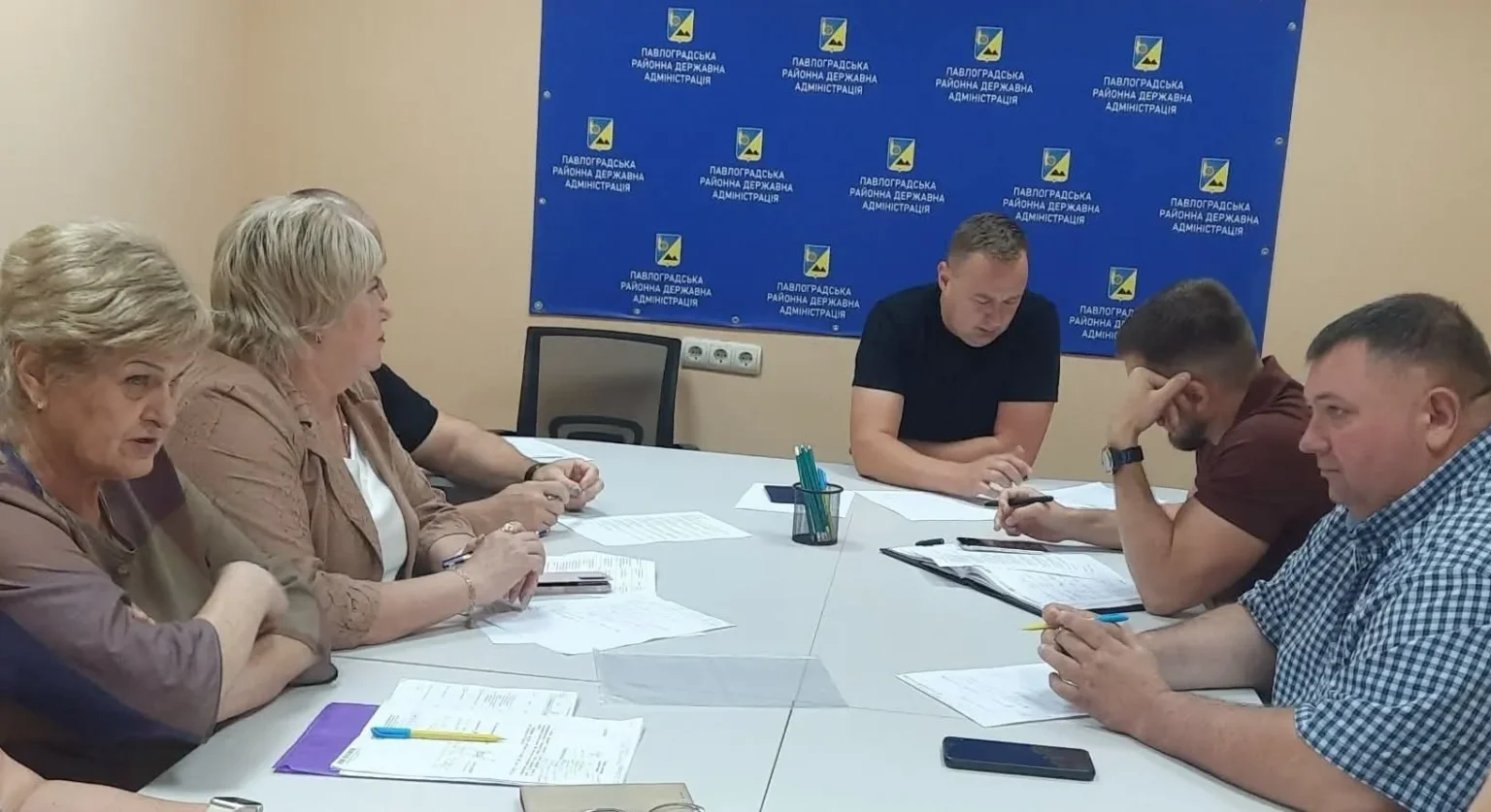 У Павлоградському районі обговорили безпеку громад та підготовку до державних свят
